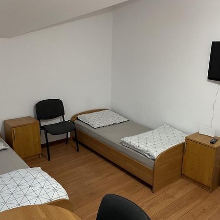 Ciechanów Noclegi Pracownicze Lazur מראה חיצוני תמונה