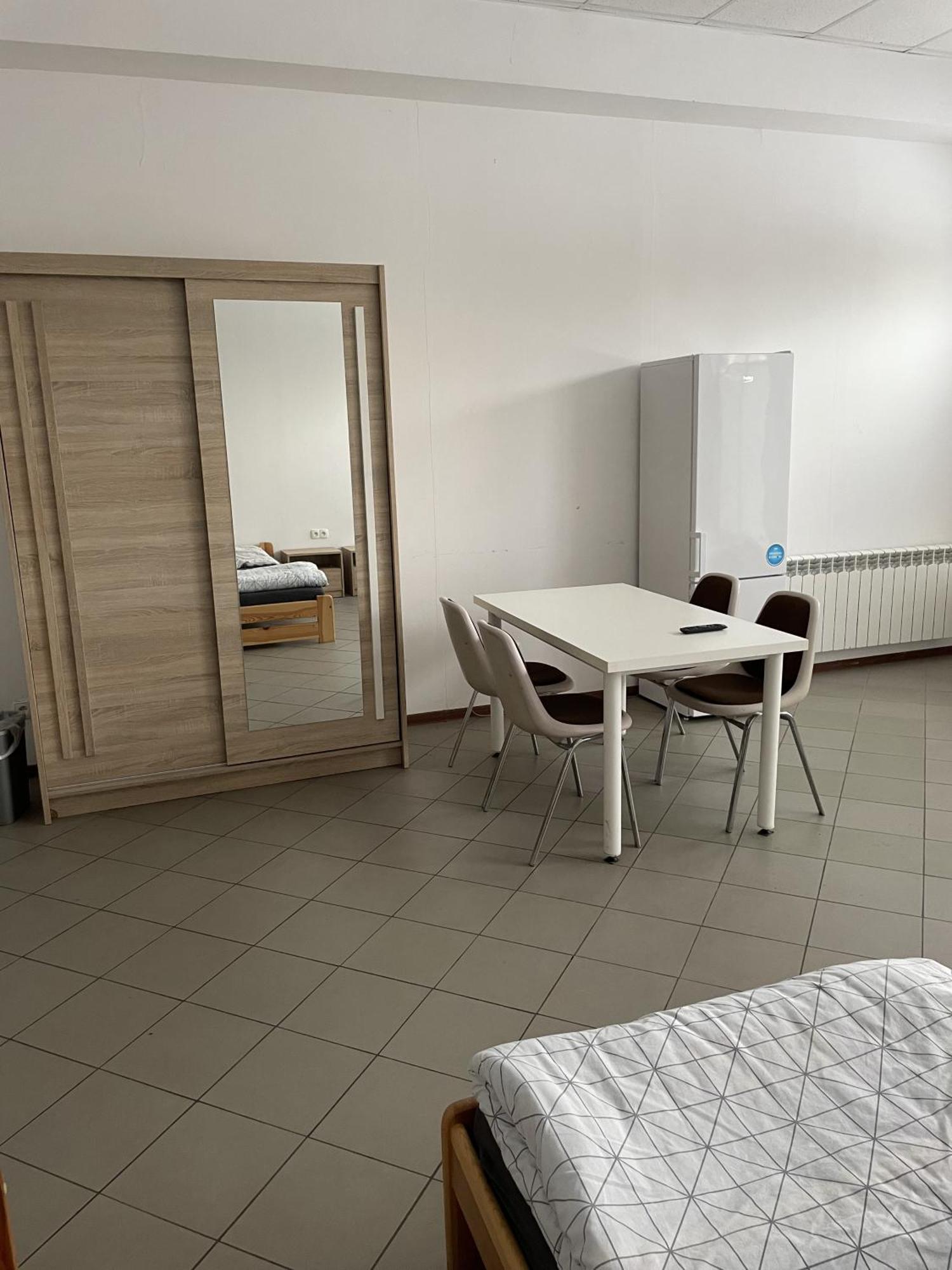 Ciechanów Noclegi Pracownicze Lazur מראה חיצוני תמונה