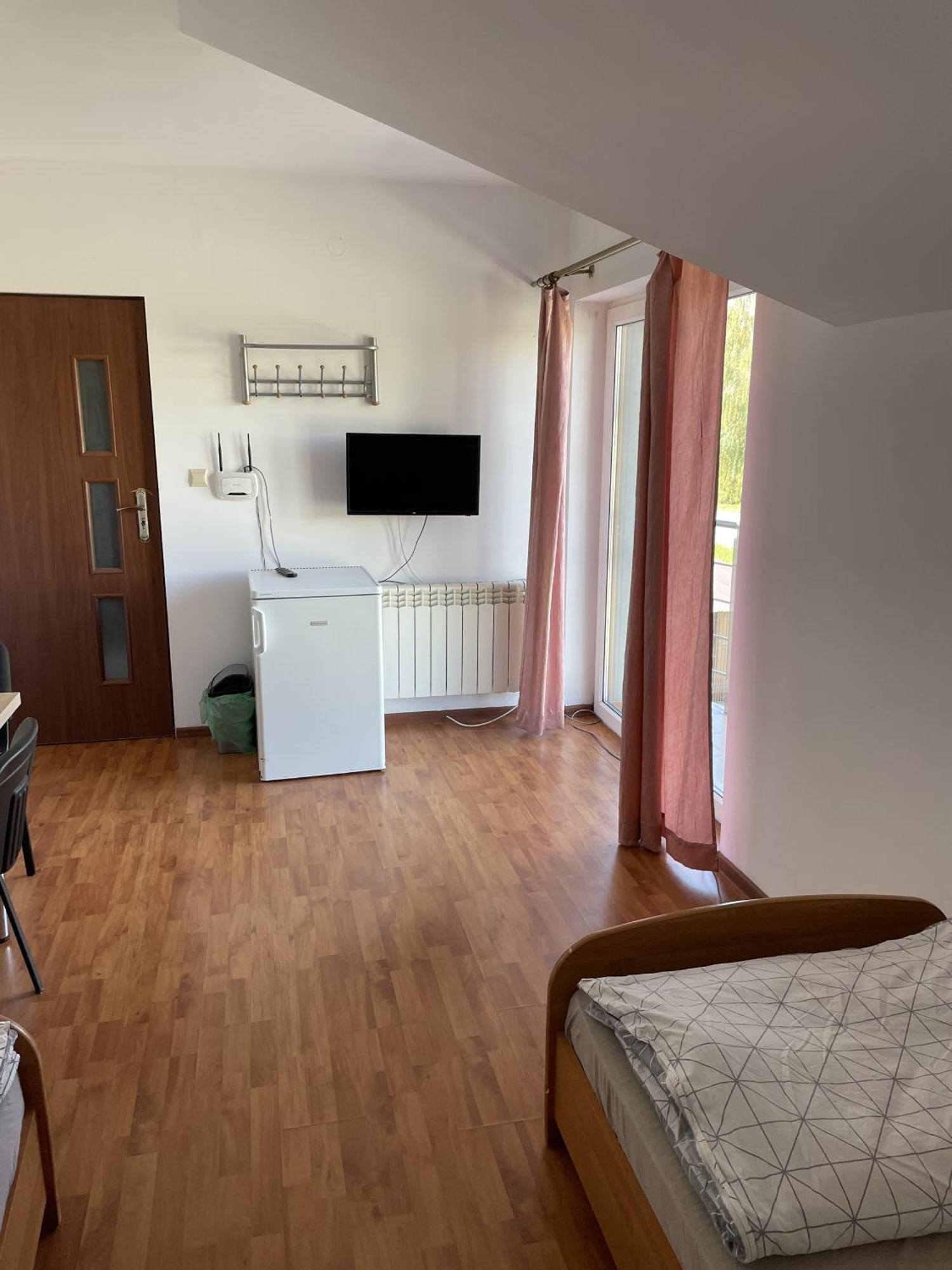 Ciechanów Noclegi Pracownicze Lazur מראה חיצוני תמונה